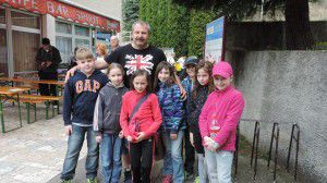 HANDLOVA042014